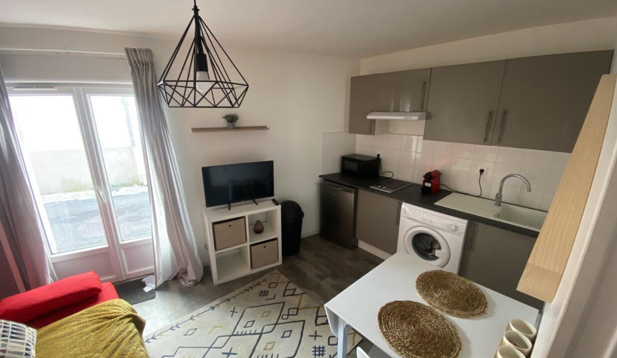 14PCP1-T1-studio-appartement-centre-ville-meublé-rénové-Poitiers-4
