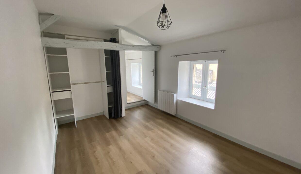 23SIMP5-T2-appartement-centre-ville-vide-rénové-Poitiers-18