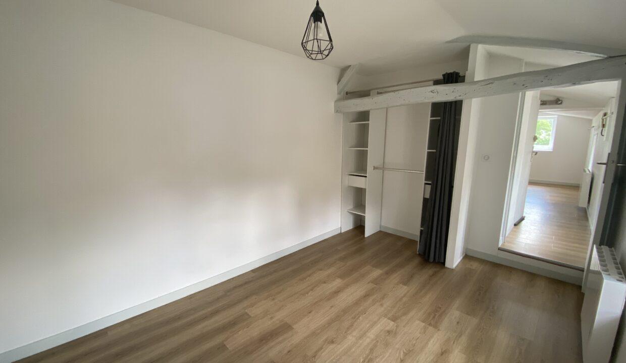23SIMP5-T2-appartement-centre-ville-vide-rénové-Poitiers-19