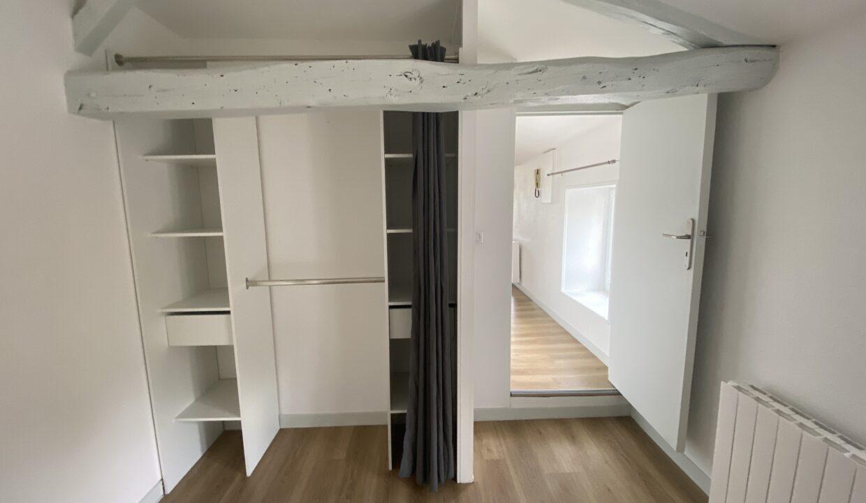 23SIMP5-T2-appartement-centre-ville-vide-rénové-Poitiers-21