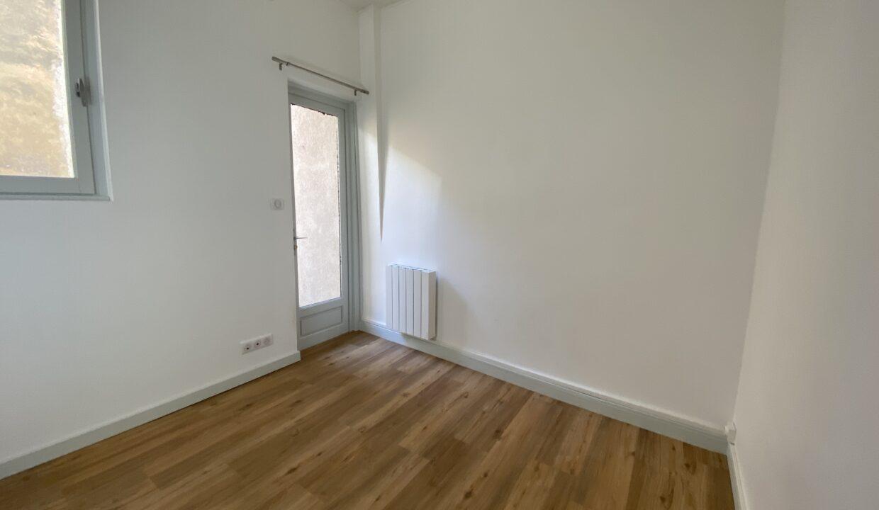 18CG4-T2-hyper-centre-Carnot-balcon-rénové-7