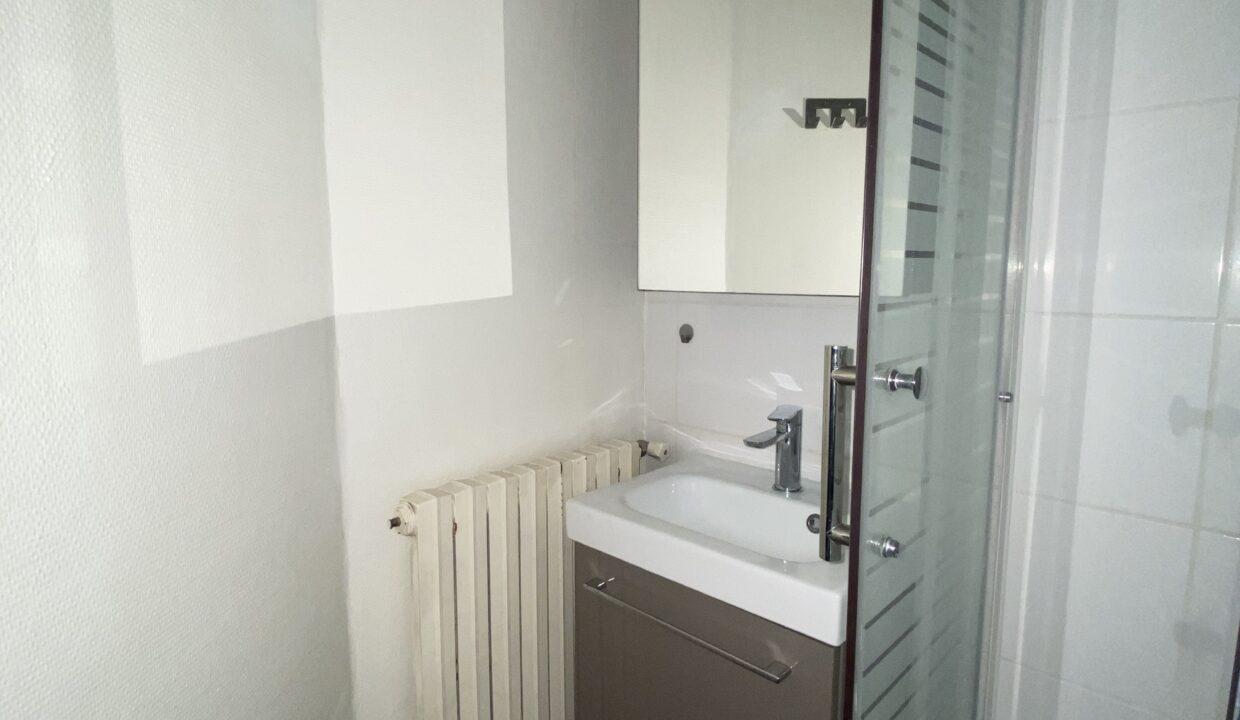 67CAT1-T1-appartement-studio-centre-ville-meublé-rénové-Poitiers-13