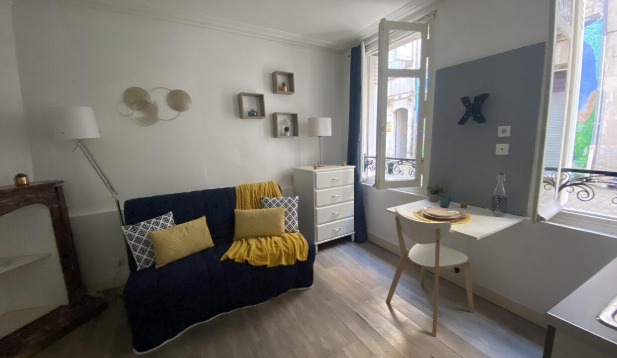 67CAT1-T1-appartement-studio-centre-ville-meublé-rénové-Poitiers-3