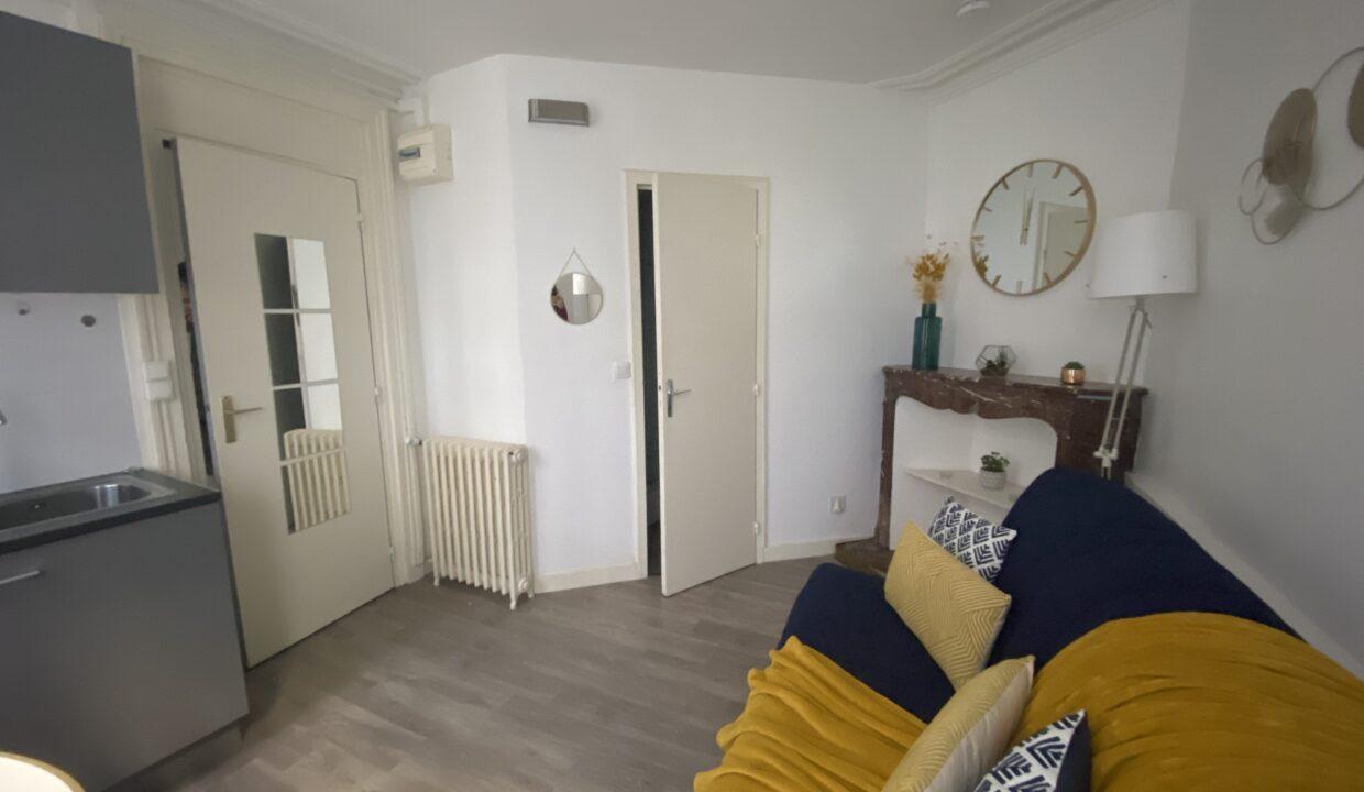 67CAT1-T1-appartement-studio-centre-ville-meublé-rénové-Poitiers-5