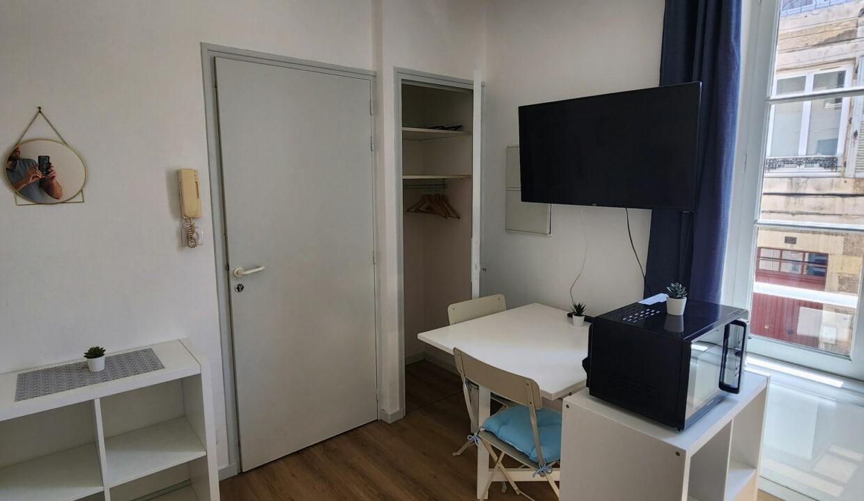 13CH3-T1-studio-appartement-centre-ville-meublé-rénové-5