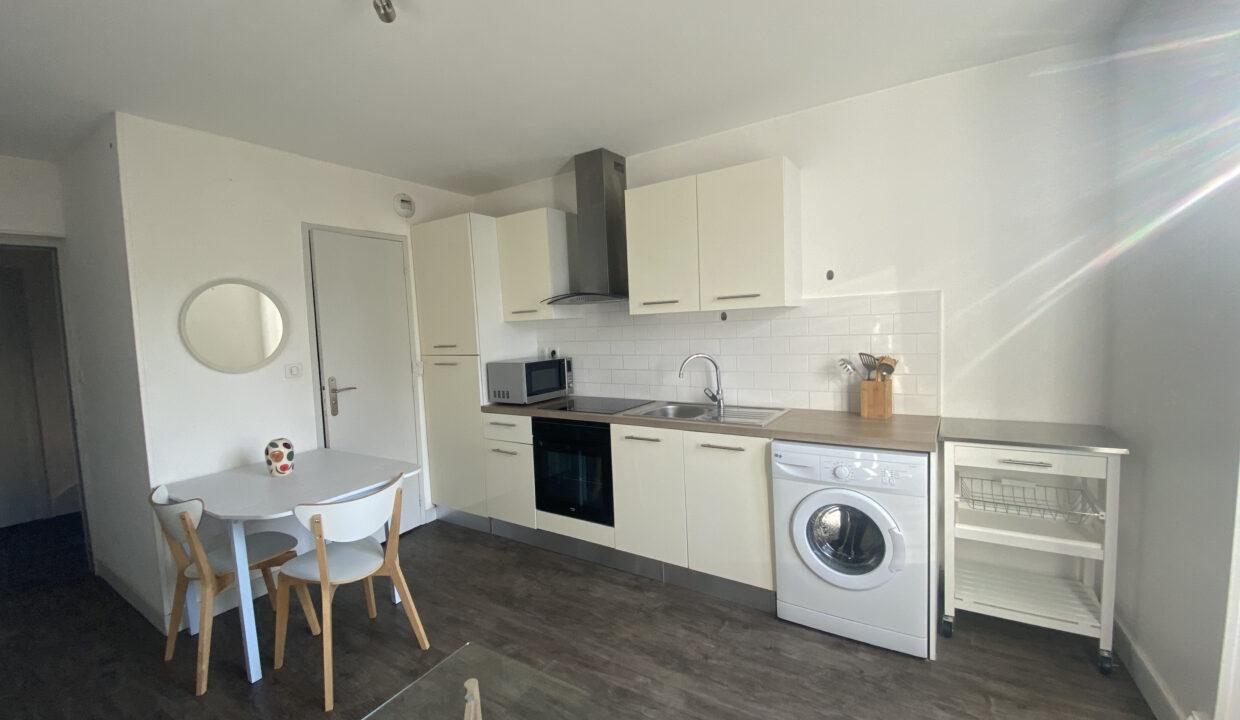 14PCP4-T1-studio-meublé-rénové-6