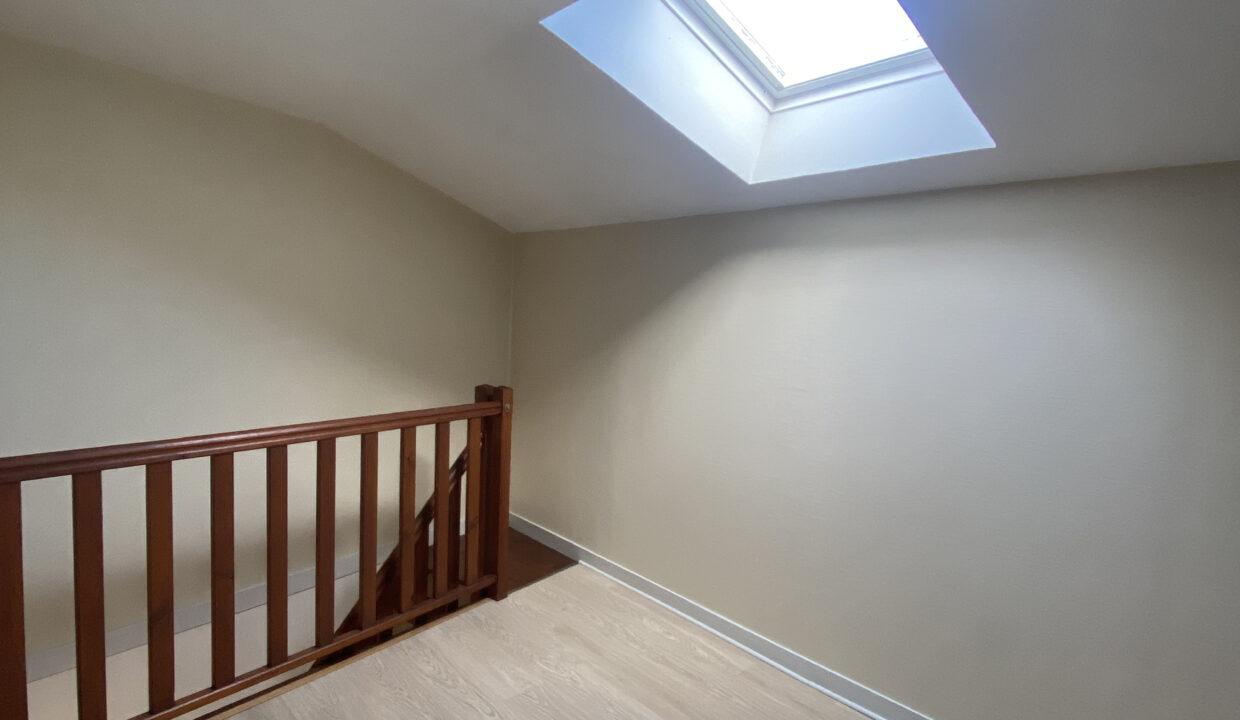 23SIMP4-T2-appartement-centre-ville-vide-duplex-15