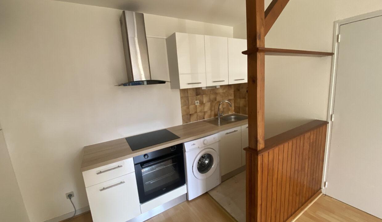 23SIMP4-T2-appartement-centre-ville-vide-duplex-5