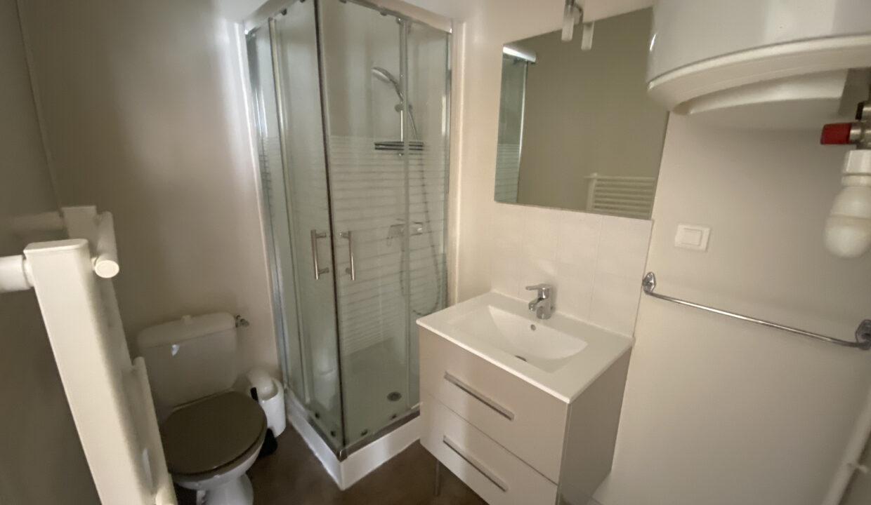 23SIMP4-T2-appartement-centre-ville-vide-duplex-9