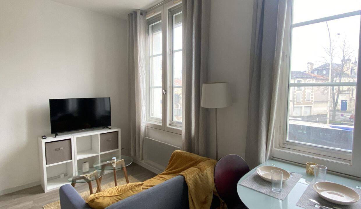 24JA2-T1-appartement-meublé-gare-10