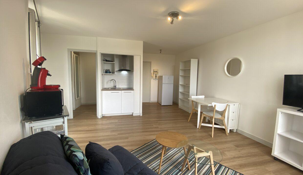 22SOL5-T2-appartement-Solférino-meublé-renove-4