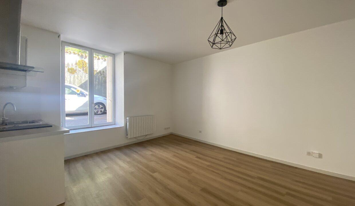 133TR2-T2-appartement-meublé-parc-Blossac-9