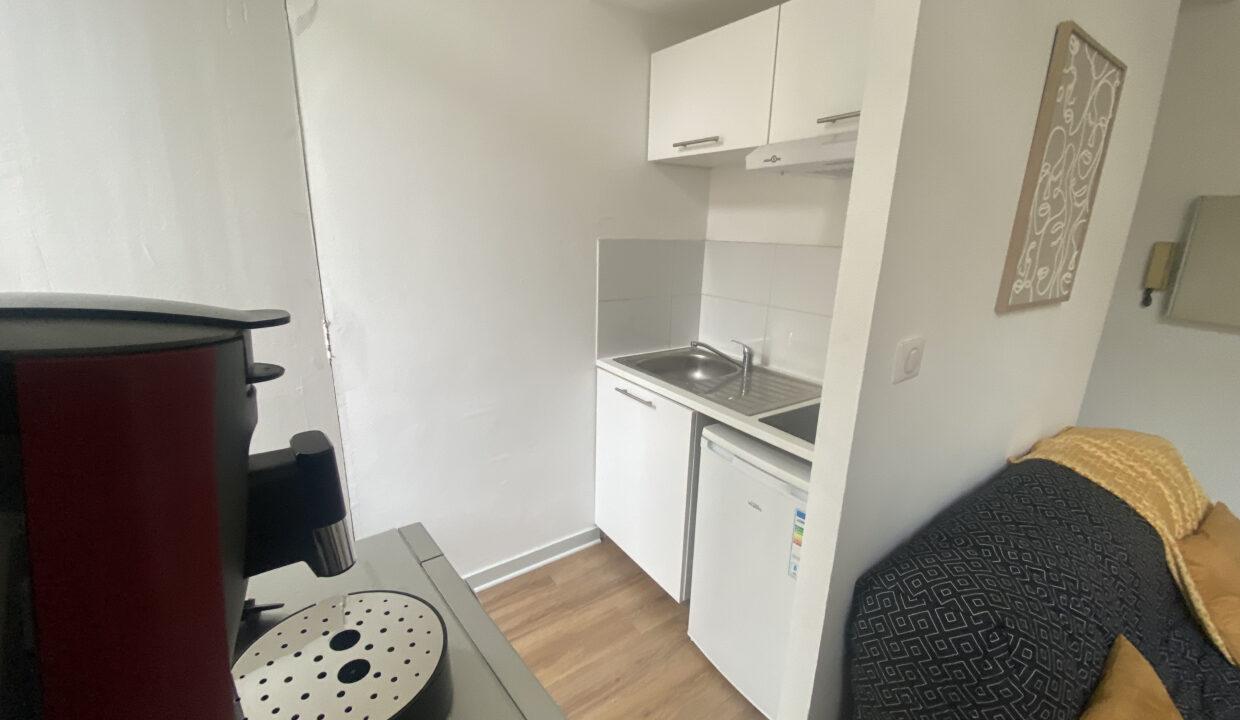 2PUY2-T1-appartement-centre-ville-meublé-rénové-13