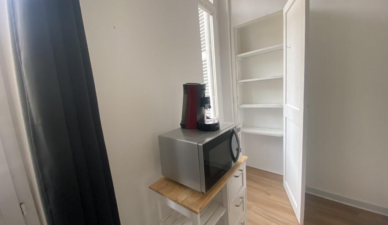 2PUY2-T1-appartement-centre-ville-meublé-rénové-16