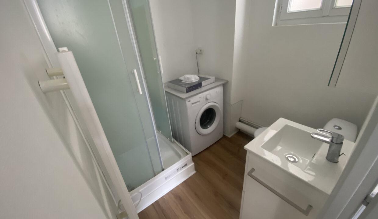 2PUY2-T1-appartement-centre-ville-meublé-rénové-20