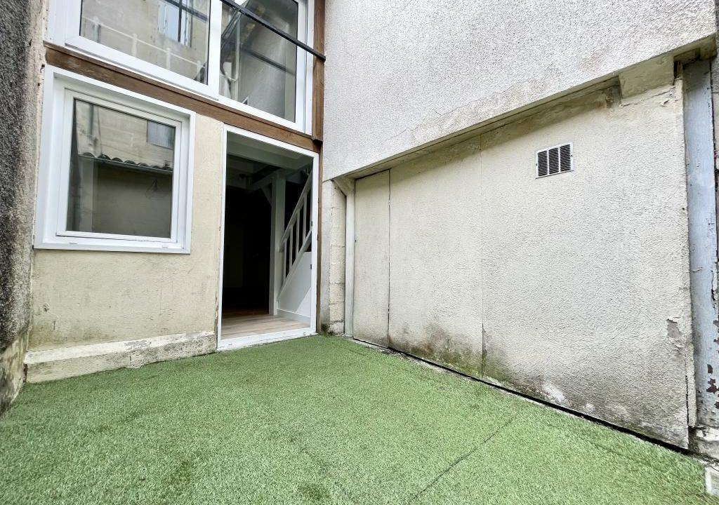 19RD9-T3-appartement-centre-ville-cours-privative-duplex-Poitiers-8