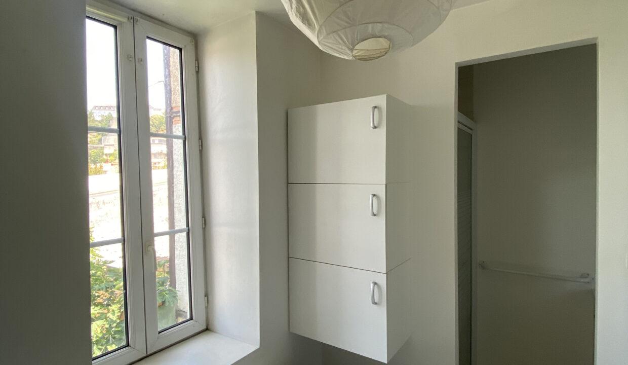 3PN3-T2-meublé-Pont-Neuf-Poitiers-8