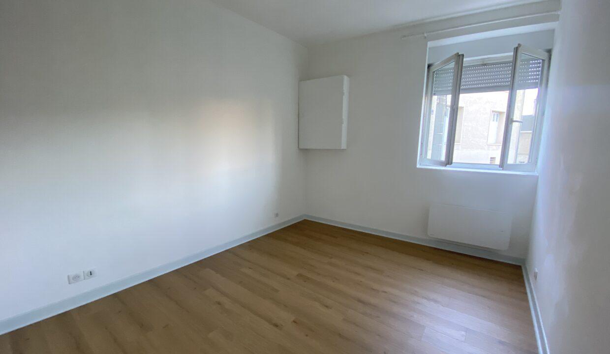 2AN1-appartement-T2-vide-rénové-Poitiers-16