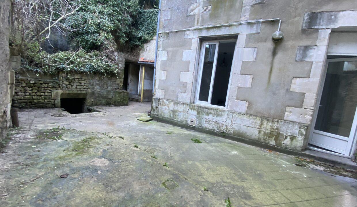 2AN1-appartement-T2-vide-rénové-Poitiers-22