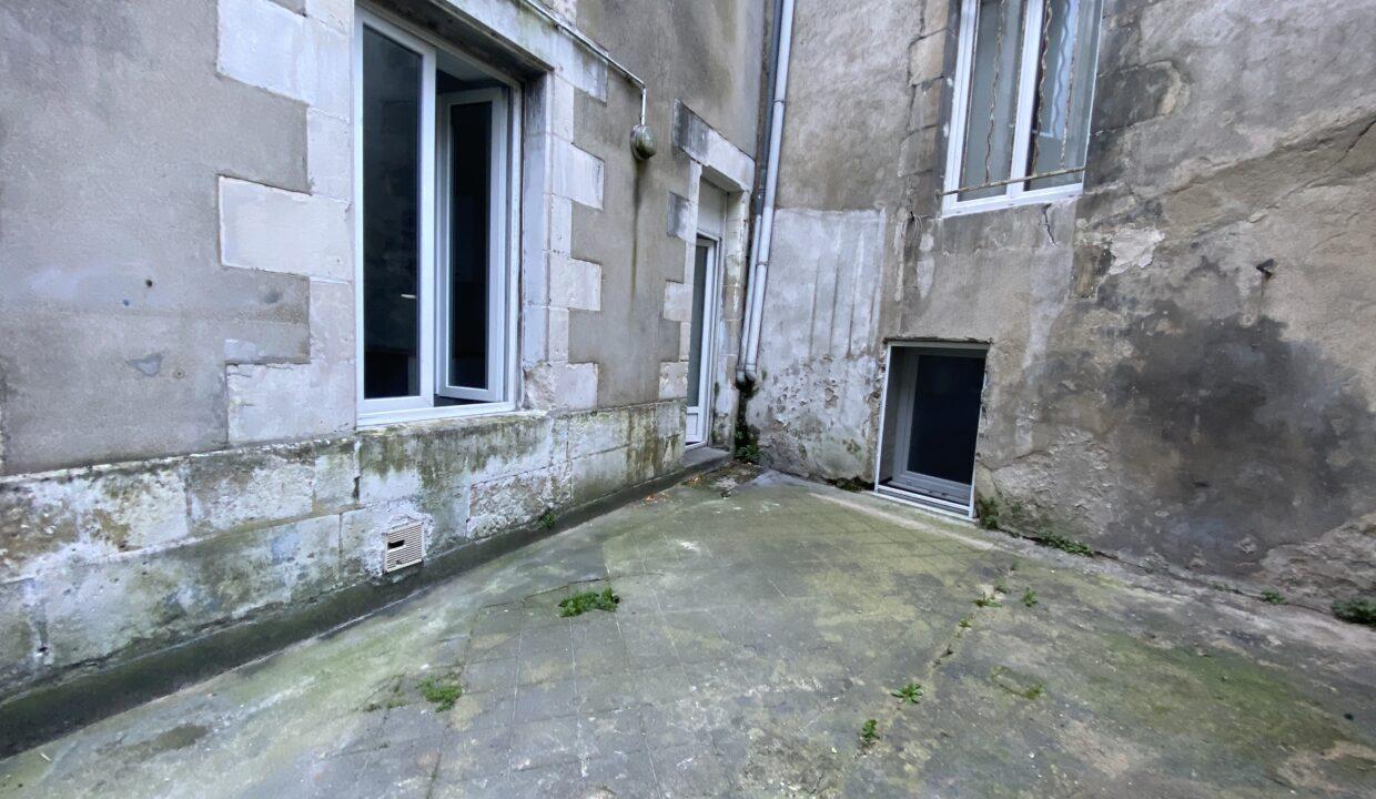 2AN1-appartement-T2-vide-rénové-Poitiers-23