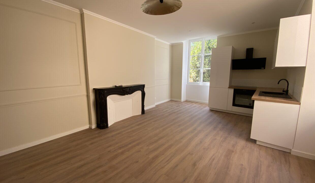 50GA1-T3-vide-neuf-hyper-centre-Poitiers-4